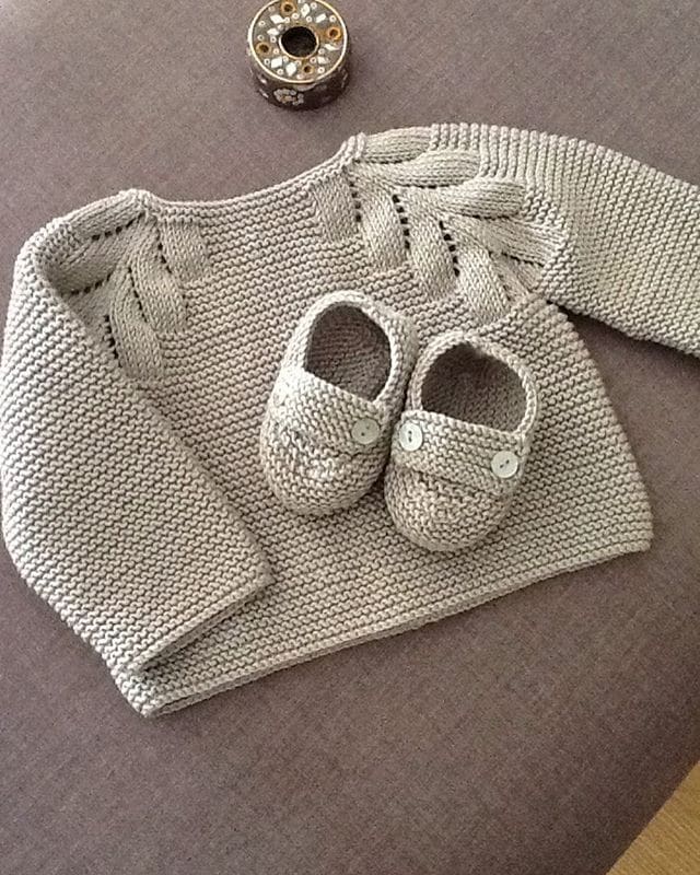 Casaquinho De Bebe Em Trico