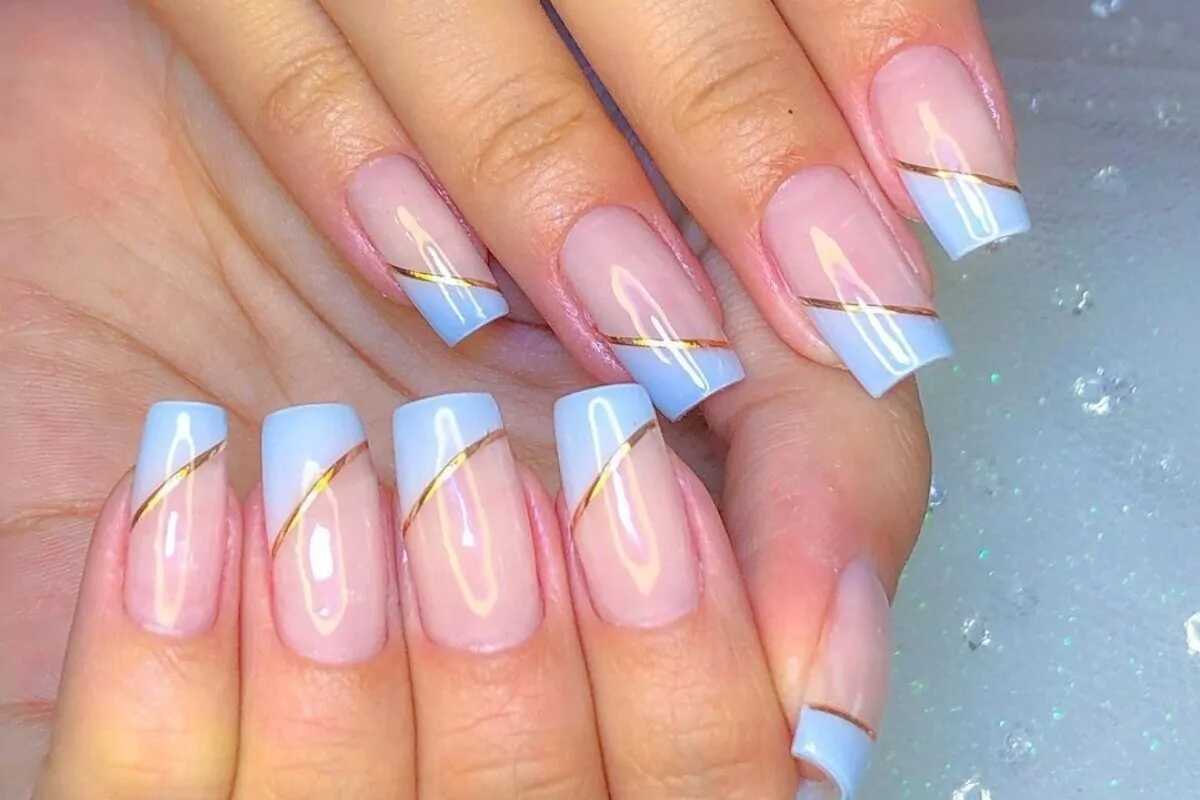 Unha Em Gel Decorada Simples Pequena