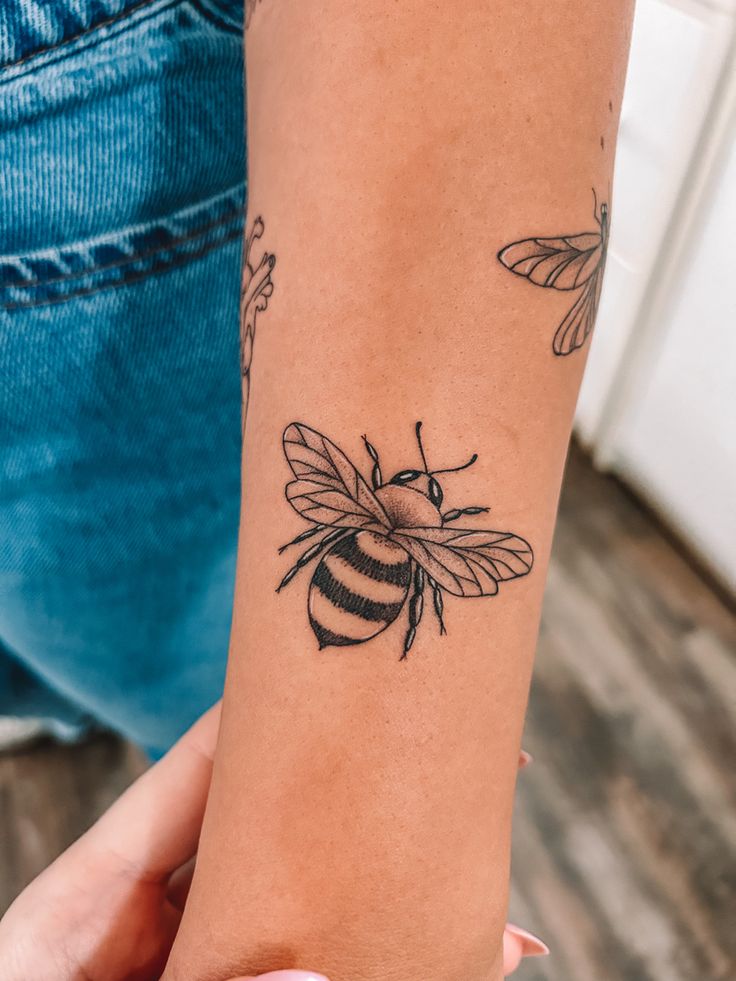 Tatuagem Abelha