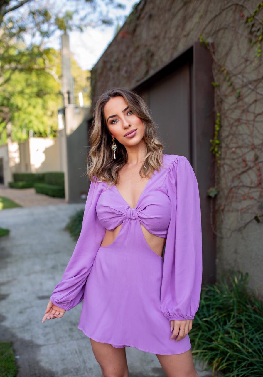 Look com Vestido Lilas