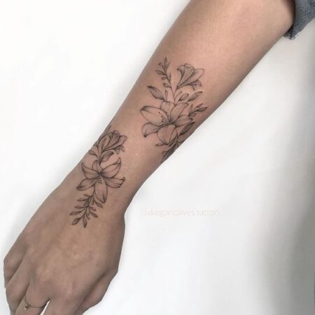 tatuagem-feminina-floral