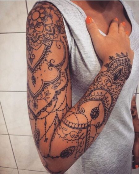 tatuagem-feminina-braco-fechado