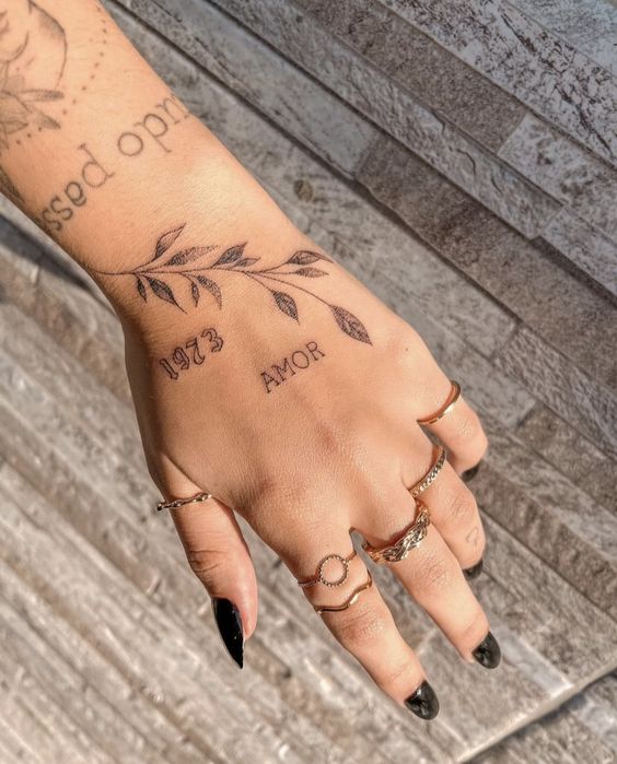 tattoo-pequenas-femininas
