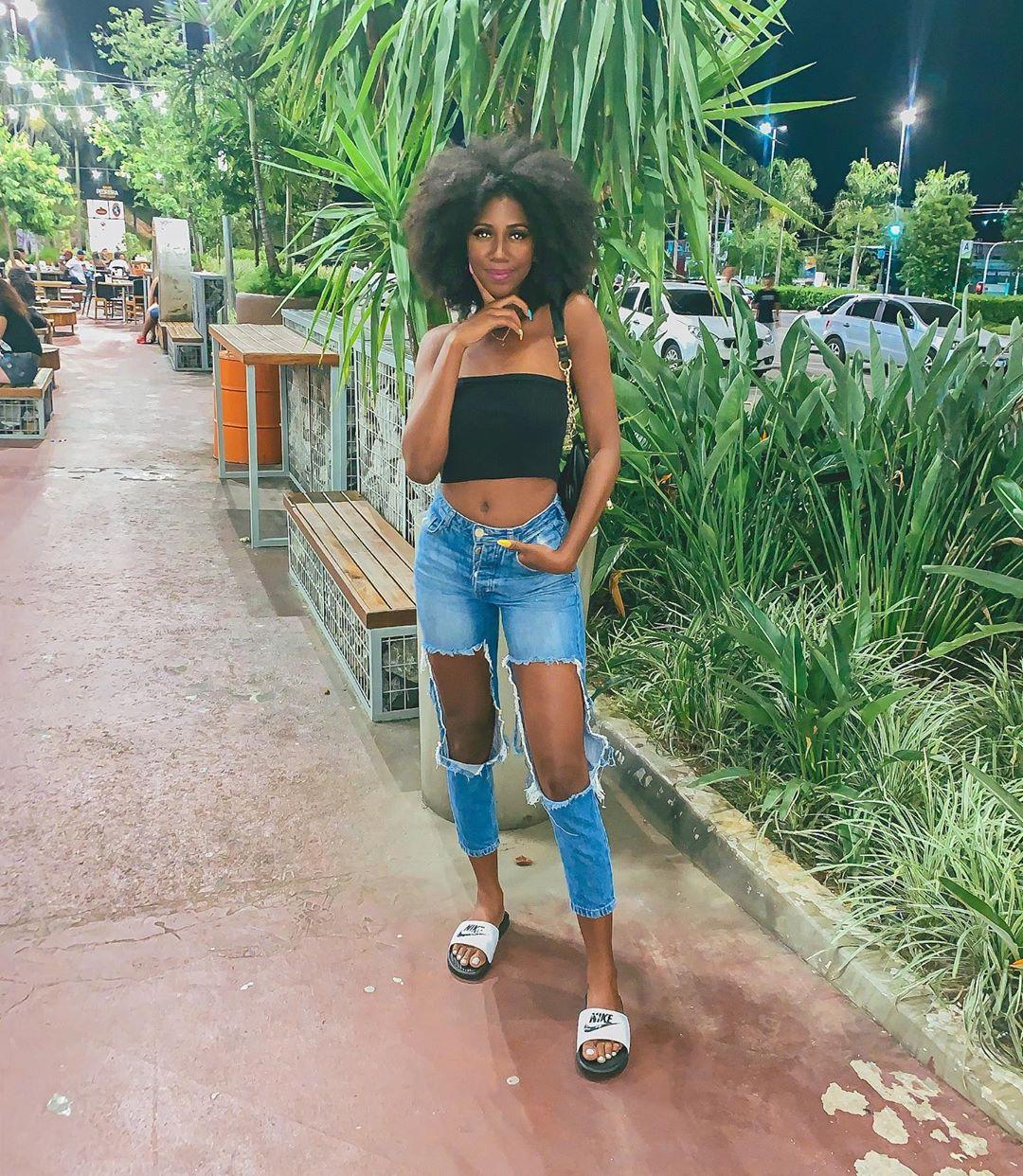 Look com Chinelo Slide Feminino