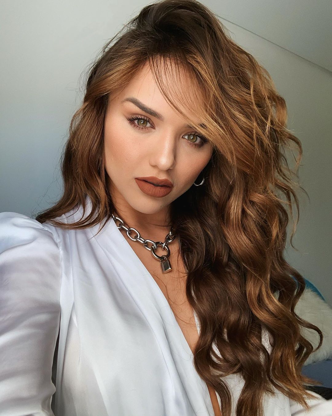 Famosa Atriz Influencer Corte de Cabelo Longo