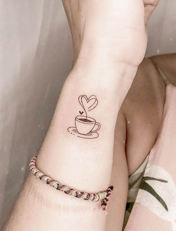 tatuagem feminina pequena