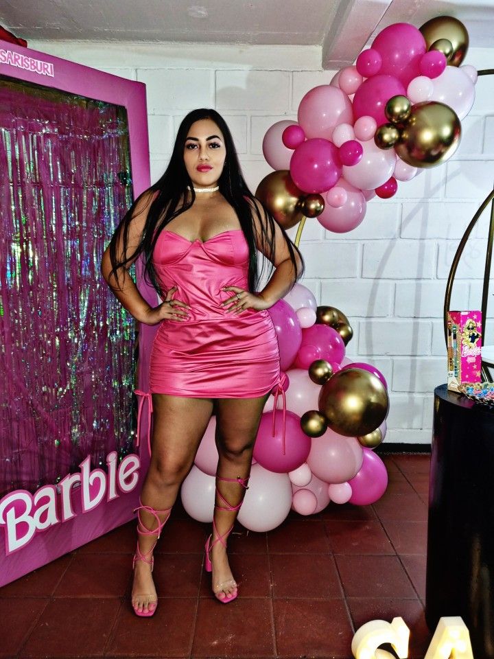 Ideias de Look da Barbie Adulto