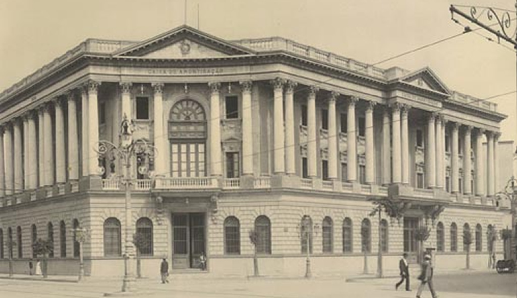 A primeira agência destinada ao atendimento ao público foi aberta, no Rio de Janeiro, em 11 de dezembro de 1809