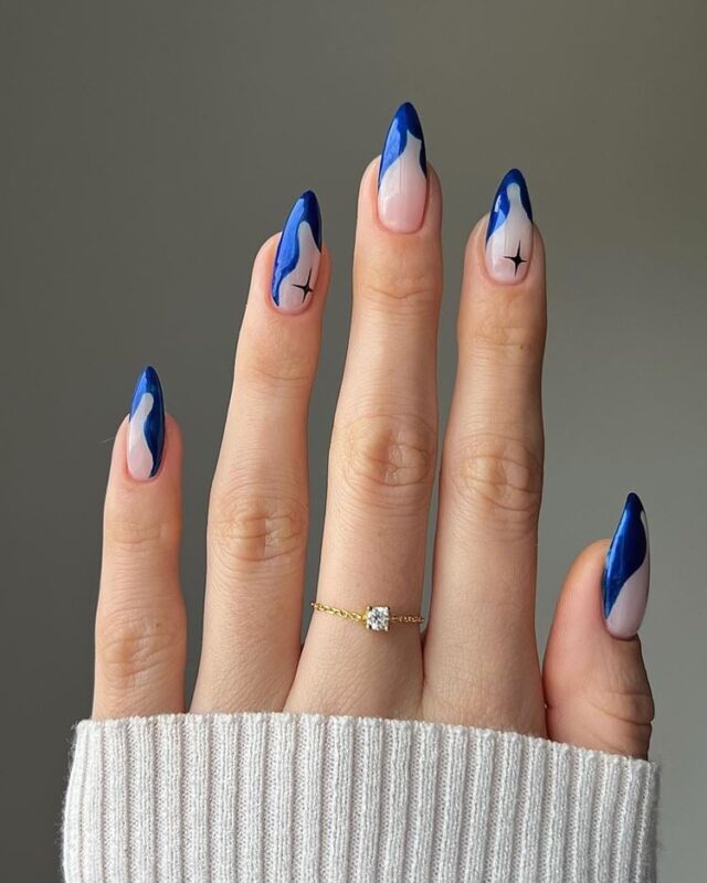 unha decorada azul escuro