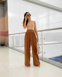 look-com-calca-marrom-feminino