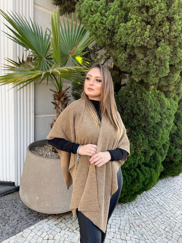 looks-com-poncho-feminino