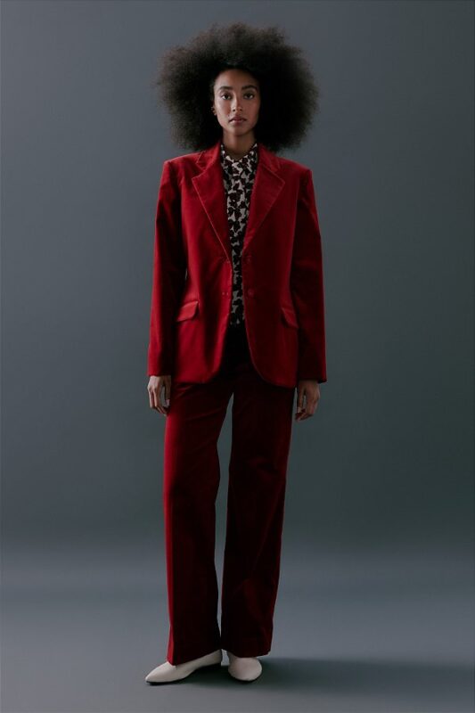 look-blazer-vermelho-feminino