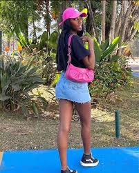 look-com-rosa-feminino