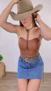 look-balada-sertaneja-feminino