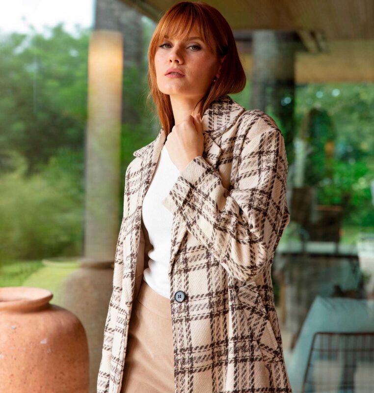 look-com-sobretudo-feminino