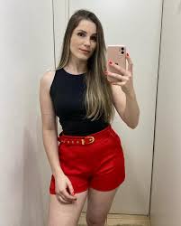 looks-com-shorts-vermelho-feminino