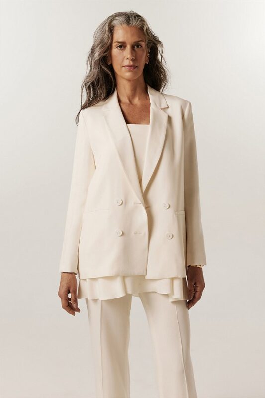 look-com-blazer-off-white-feminino
