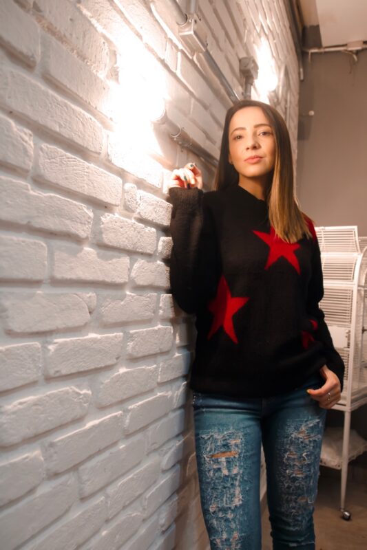 look-com-bota-vermelha-feminino