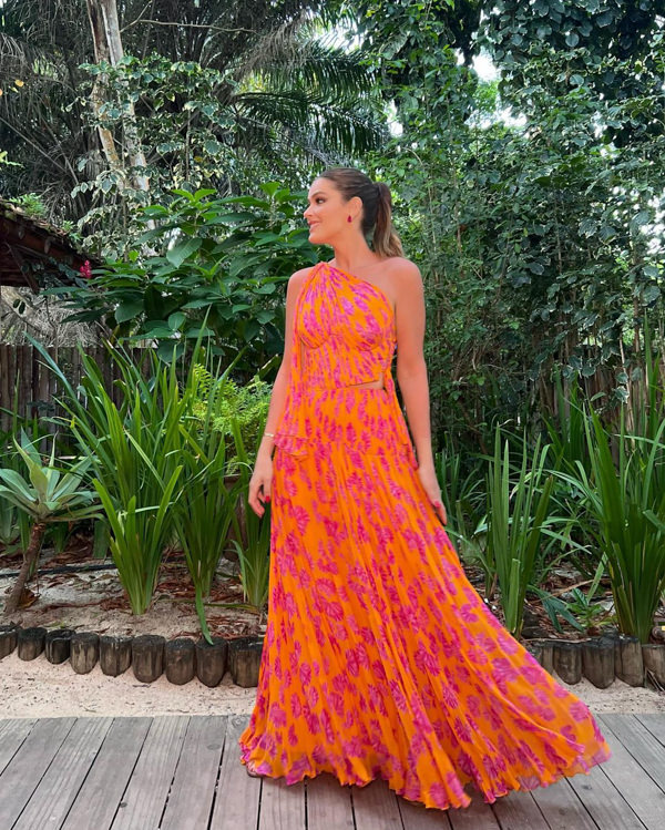 look-para-casamento-na-praia-convidada-feminino