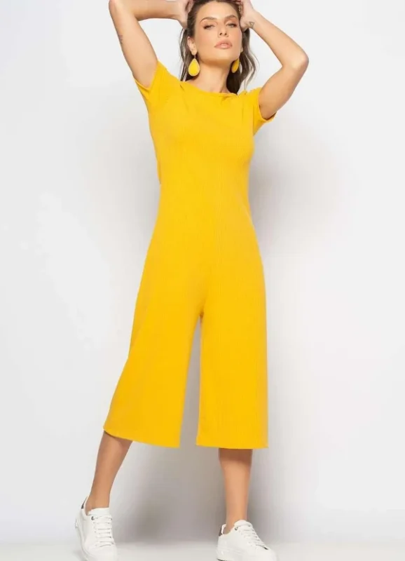 looks-com-pantacourt-feminino