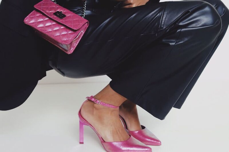 looks-com-sandalia-rosa-feminino