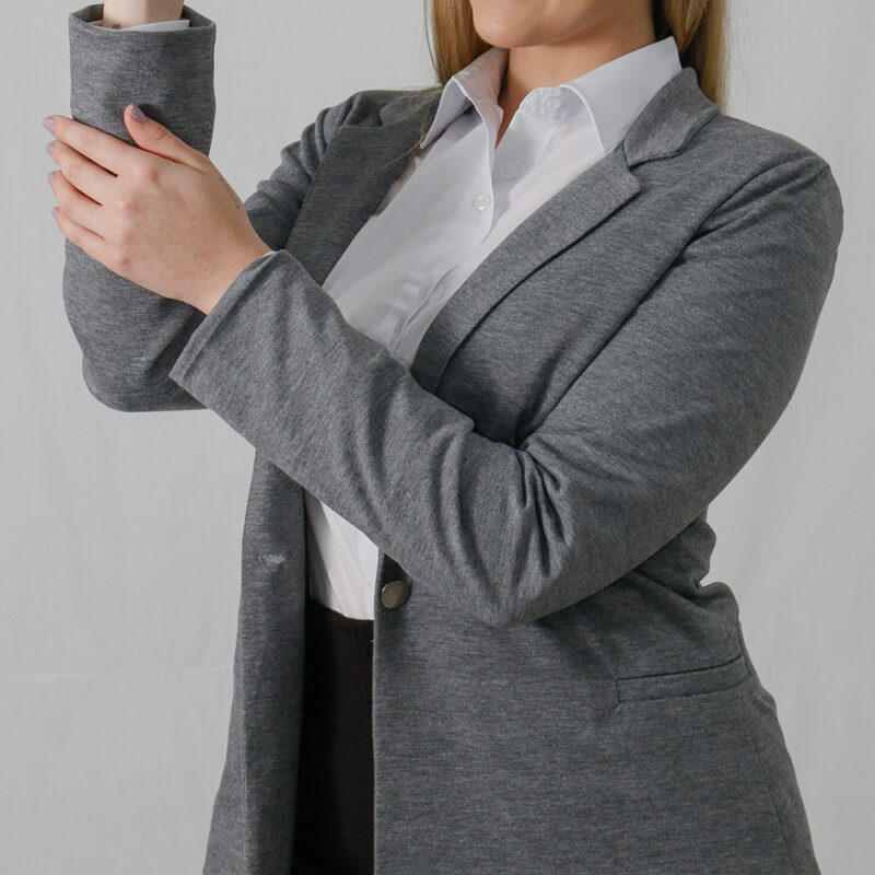 look-blazer-cinza-feminino