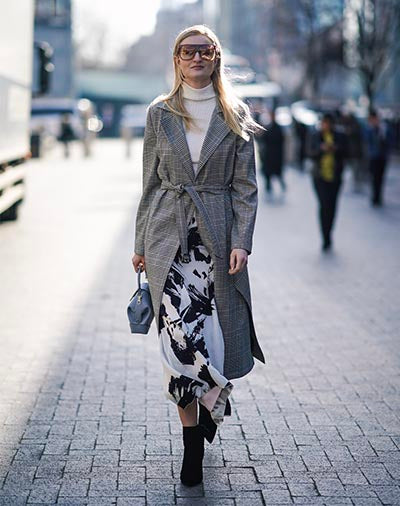 look-com-sobretudo-feminino
