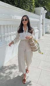 look-para-ir-ao-shopping-a-noite-feminino