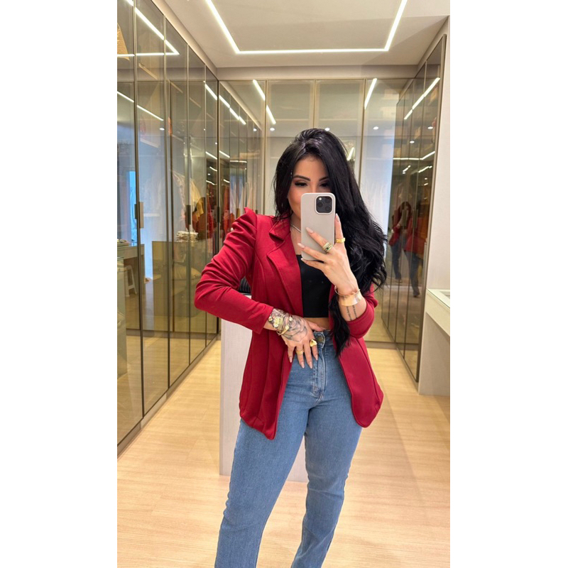 look-blazer-vermelho-feminino