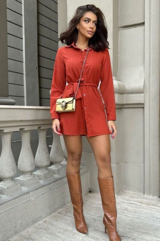 look-com-bota-vermelha-feminino