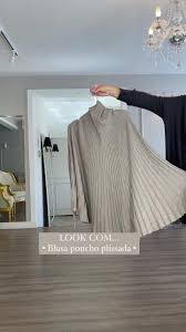 look-com-poncho-feminino