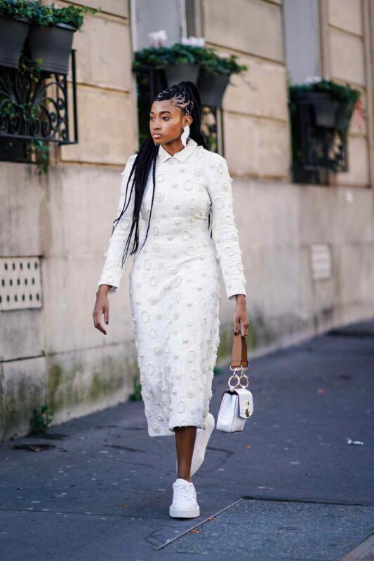 look-com-tenis-branco-feminino-2