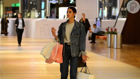 look-para-ir-ao-shopping-a-noite-feminino