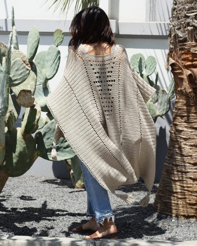 looks-com-poncho-feminino