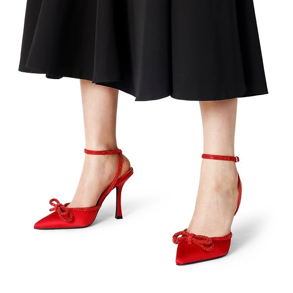 looks-com-scarpin-vermelho-feminino