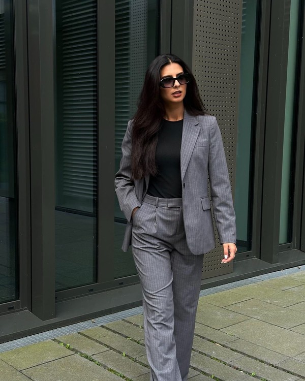 look-blazer-cinza-feminino