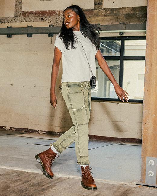 look-bota-marrom-feminino