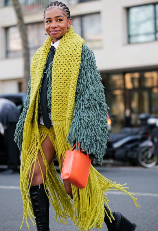 look-com-echarpe-feminino