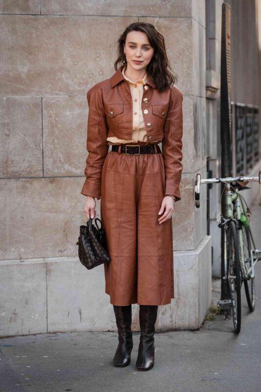 look-com-calca-marrom-feminino