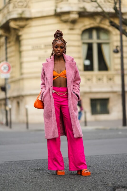 look-com-rosa-feminino