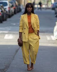 look-amarelo-feminino