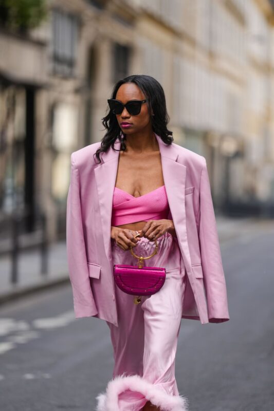 look-com-rosa-feminino