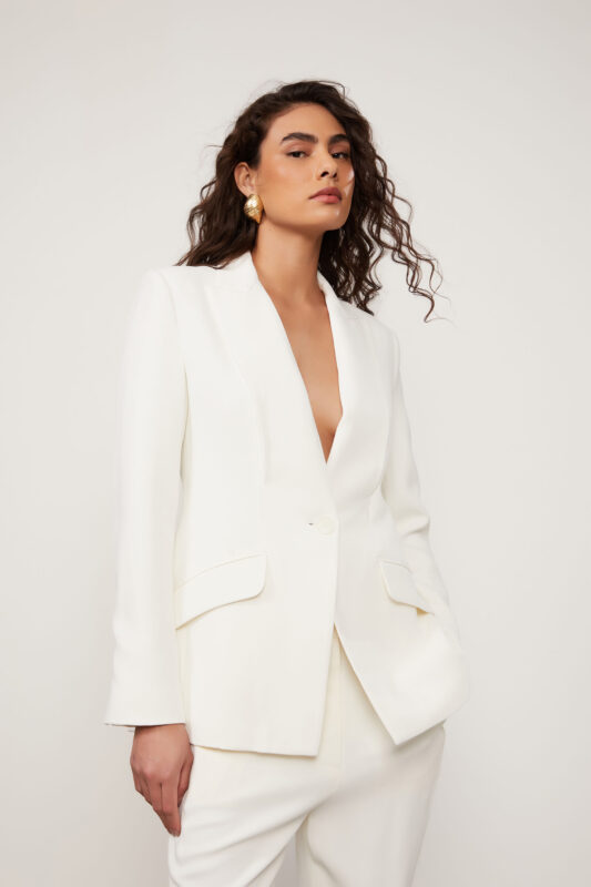 look-com-blazer-off-white-feminino