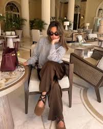 look-com-calca-marrom-feminino