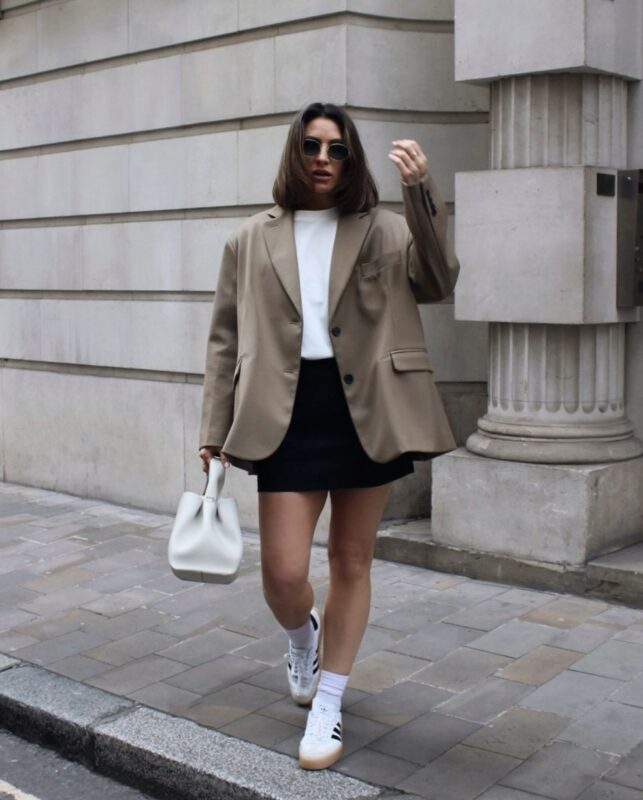 look-blazer-cinza-feminino