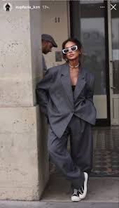 look-blazer-cinza-feminino