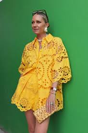look-amarelo-feminino