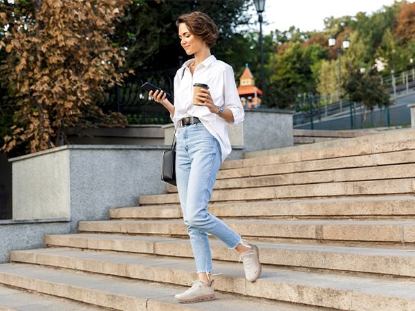 look-com-tenis-branco-feminino-2