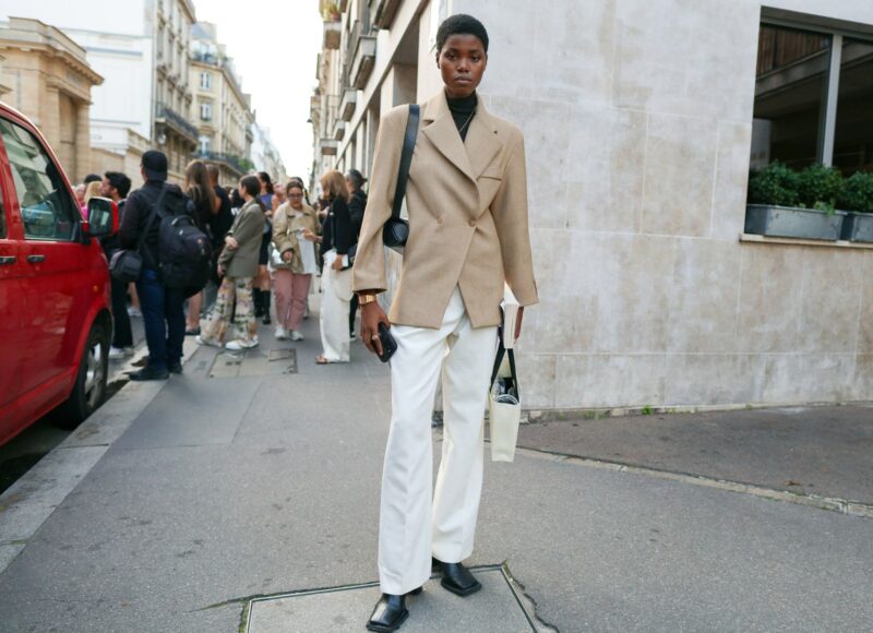 look-com-blazer-off-white-feminino