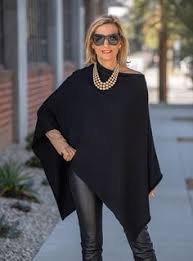 look-com-poncho-feminino